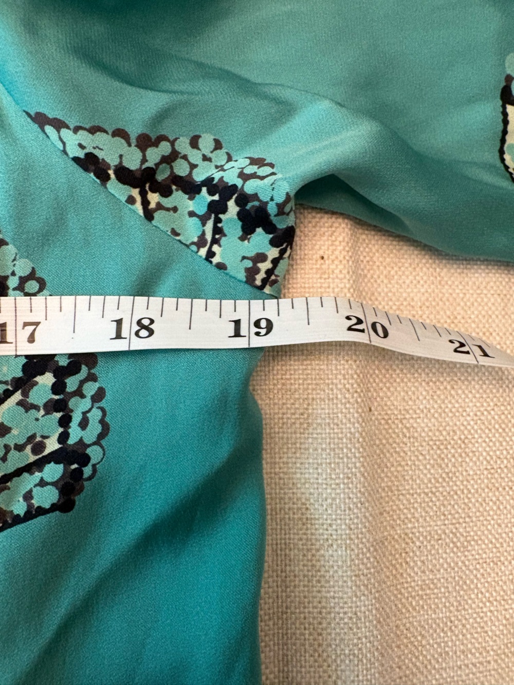 Tucker Teal Shell-Print V-Neck Long-Sleeve Blouse - Picture 8 of 10